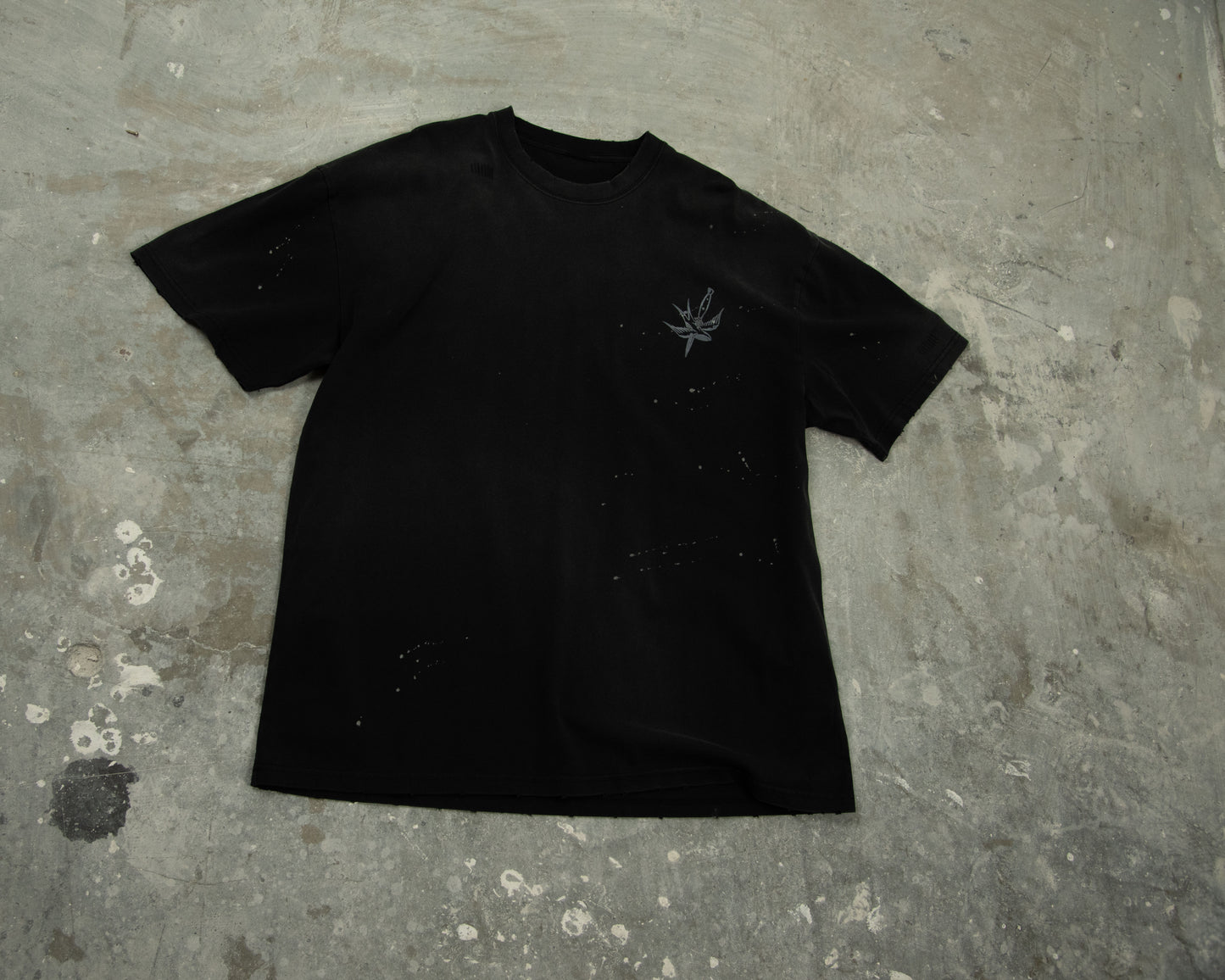 T-SHIRT MCG003 250GSM DISTRESSED AND SUN FADED BLACK [PRE-ORDER]